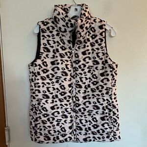 Boutique apricot, small animal, print, puffer vest